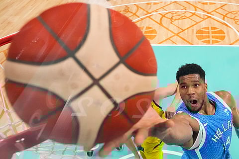 Men's basketball between Greece and Australia